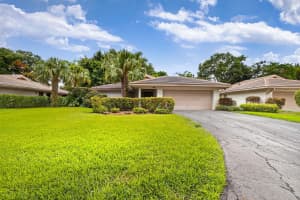 4840 Pine Tree Drive, Boynton Beach