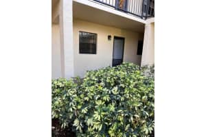 2050 Oleander Boulevard 6-102, Fort Pierce