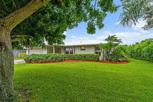 2060 NE Hoya Calle, Jensen Beach, FL 34957 Sold 09/10/25