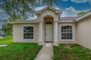 1990 SE Floresta Drive, Port Saint Lucie, FL 34983 - MLS#R11108193