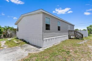 8169 SE Eagle Avenue, Hobe Sound, FL 33455 Sold 09/26/25