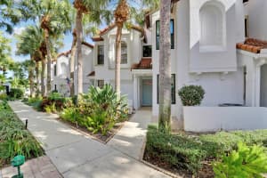 2319 Treasure Isle 50 Drive 50, Palm Beach Gardens, FL 33410 - MLS#R11108295