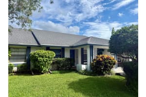 12048 Suellen Circle, Wellington