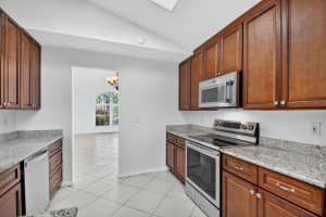 2707 Pointe Circle, Greenacres, FL 33413 Sold 09/24/25