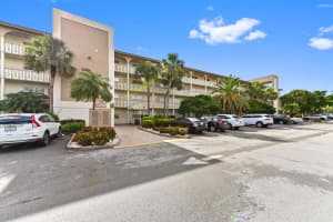 2201 Lucaya Bend L4, Coconut Creek, FL 33066 - MLS#R11108339