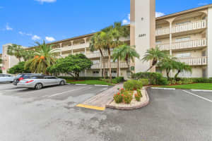 2201 Lucaya Bend L4, Coconut Creek, FL 33066 - MLS#R11108339
