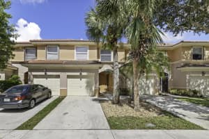 216 River Bluff Lane, Royal Palm Beach, FL 33411 Sold 08/29/25