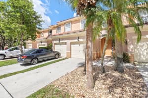 216 River Bluff Lane, Royal Palm Beach, FL 33411 Sold 08/29/25