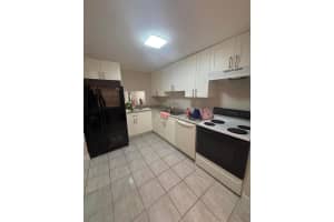 400 Commodore Drive 101, Plantation, FL 33325 Sold 09/30/25