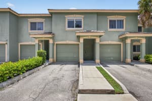 310 Crestwood Circle 206, Royal Palm Beach, FL 33411 Sold 08/26/25