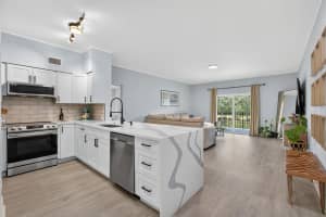 310 Crestwood Circle 206, Royal Palm Beach, FL 33411 Sold 08/26/25