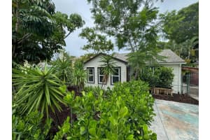426 S L Street, Lake Worth Beach, FL 33460 Sold 08/29/25