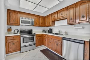 6805 Willow Wood Drive 5042, Boca Raton, FL 33434 Sold 01/01/26