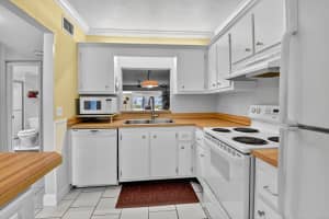 2860 SW 22nd Avenue 4030, Delray Beach, FL 33445 - MLS#R11108411