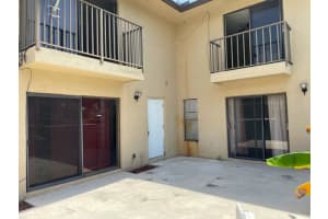 1458 N Lawnwood Circle 28b, Fort Pierce