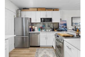 4500 N Flagler Drive B19, West Palm Beach, FL 33407 - MLS#R11108467