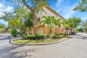 2033 SE 10th Ave, Fort Lauderdale, FL 33316, Sold 09/22/25
