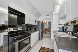 4200 N Ocean Drive 2-102, Singer Island, FL 33404 - MLS#R11108496