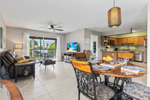 175 SE Village Drive 175, Port Saint Lucie, FL 34953 - MLS#R11108576