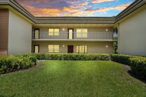 43 Vista Gardens Trail 106, Vero Beach