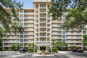 3520 Oaks Way 1004, Pompano Beach, FL 33069 Sold 10/02/25