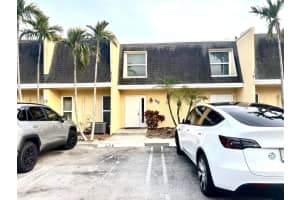 606 Sw 1st Street, Boynton Beach
