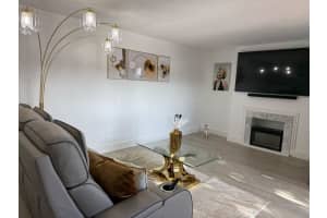 21 Lake Arbor Drive, Palm Springs, FL 33461 - MLS#R11108805