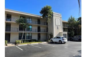 1 Royal Palm 3050 Way 3050, Boca Raton, FL 33432 - MLS#R11108860