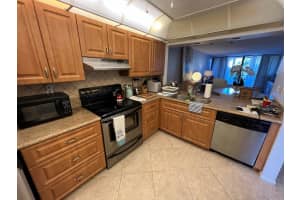 1 Royal Palm 3050 Way 3050, Boca Raton, FL 33432 - MLS#R11108860