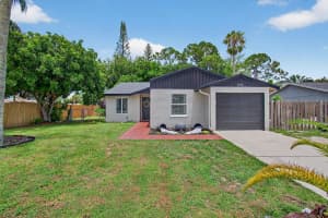 8300 Little Beth Drive E, Boynton Beach