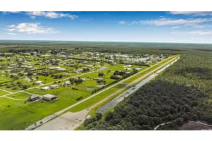 18742 Crosswind Avenue, North Fort Myers, FL 33917 - MLS#R11108877