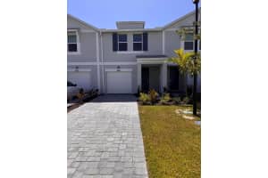 496 Salisbury Circle, Fort Pierce, FL 34982 - MLS#R11108890