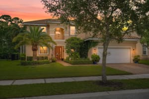 5437 Sw Honeysuckle Court, Palm City