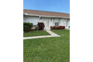 940 Savannas Point Drive Apt B, Fort Pierce