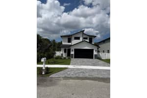 580 Lucky Lane, Delray Beach, FL 33444 Sold 10/10/25