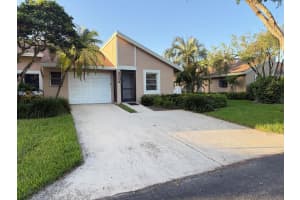 8089 Springtree Road, Boca Raton