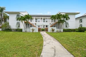 271 Cypress Point Drive 271, Palm Beach Gardens