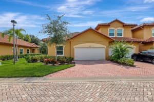 2850 65th Drive 101, Vero Beach, FL 32966 - MLS#R11109006
