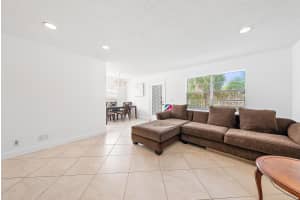 144 Burgundy C C, Delray Beach, FL 33484 - MLS#R11109021