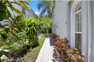 21048 Via Eden, Boca Raton, FL 33433 - MLS#R11109049