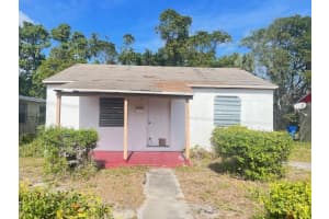 530 W 1st Street, Riviera Beach, FL 33404 Sold 09/22/25