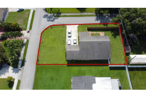 7555 Hilltop Drive, Lake Worth, FL 33463 Sold 09/26/25