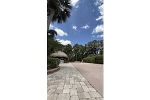 77 NW Putter Pointe, Port Saint Lucie, FL 34986 Sold 01/02/26