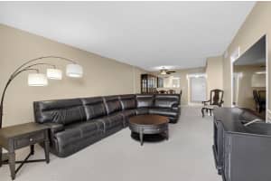 555 NW 4th Avenue 4230, Boca Raton, FL 33432 - MLS#R11109085