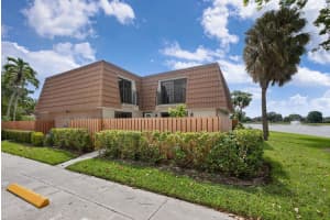 196 Charter Way, West Palm Beach, FL 33407 Sold 09/30/25