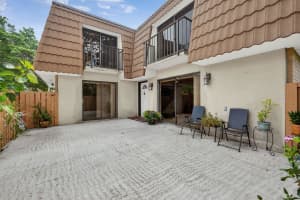 196 Charter Way, West Palm Beach, FL 33407 Sold 09/30/25