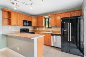 301 Waterview Drive, Palm Springs, FL 33461 - MLS#R11109121