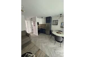 1037 NE 9th Avenue 2, Fort Lauderdale, FL 33304 - MLS#R11109146
