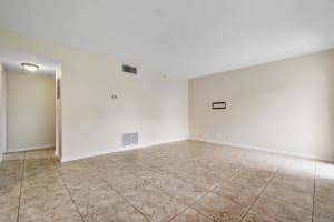 701 NE 7th Avenue 6, Delray Beach, FL 33483 - MLS#R11109165