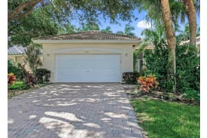 9795 Crescent View Drive S, Boynton Beach, FL 33437 - MLS#R11109211